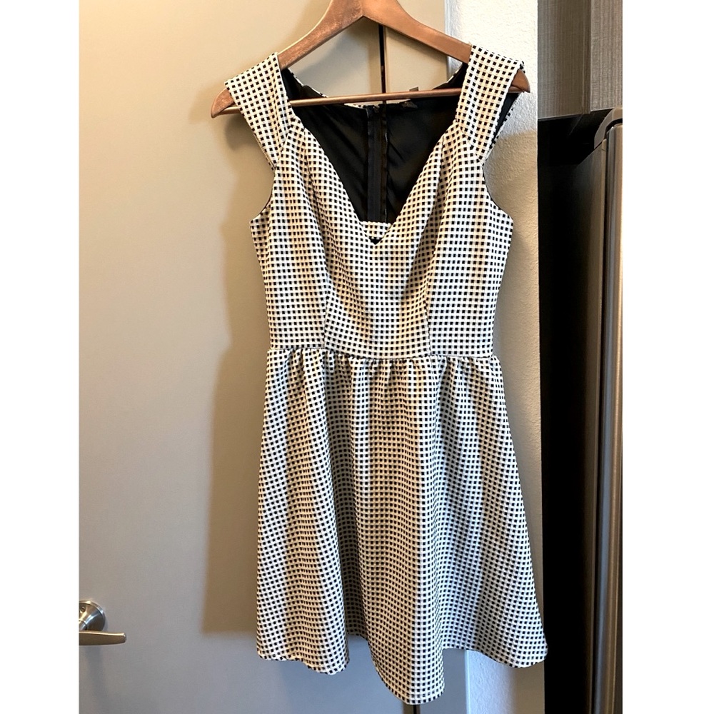 Want & Need black and white fitted dress office party business casual flare